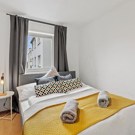 Апартаменты Perfect Location, 2 Min To Main Station Вена Экстерьер фото