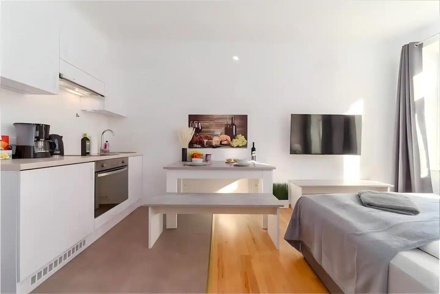 Апартаменты Perfect Location, 2 Min To Main Station Вена Экстерьер фото