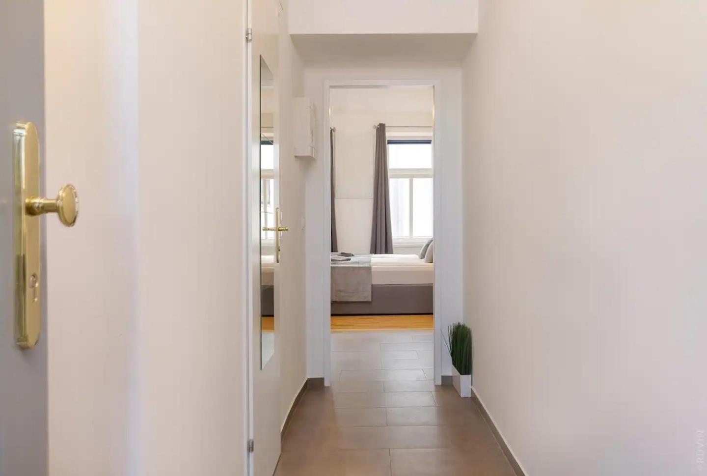 Perfect Location, 2 Min To Main Station, Long Term Stays Вена Экстерьер фото