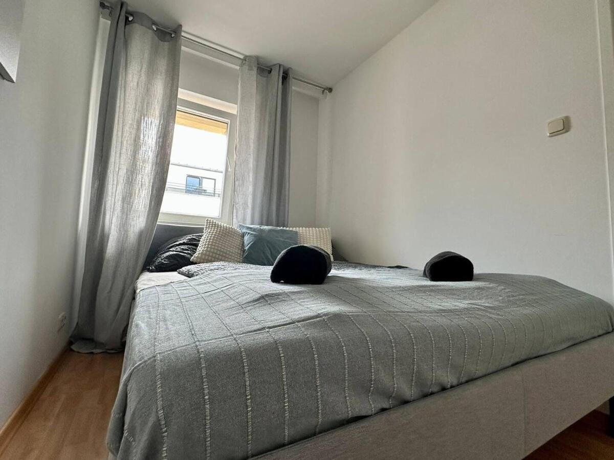 Апартаменты Perfect Location, 2 Min To Main Station Вена Экстерьер фото